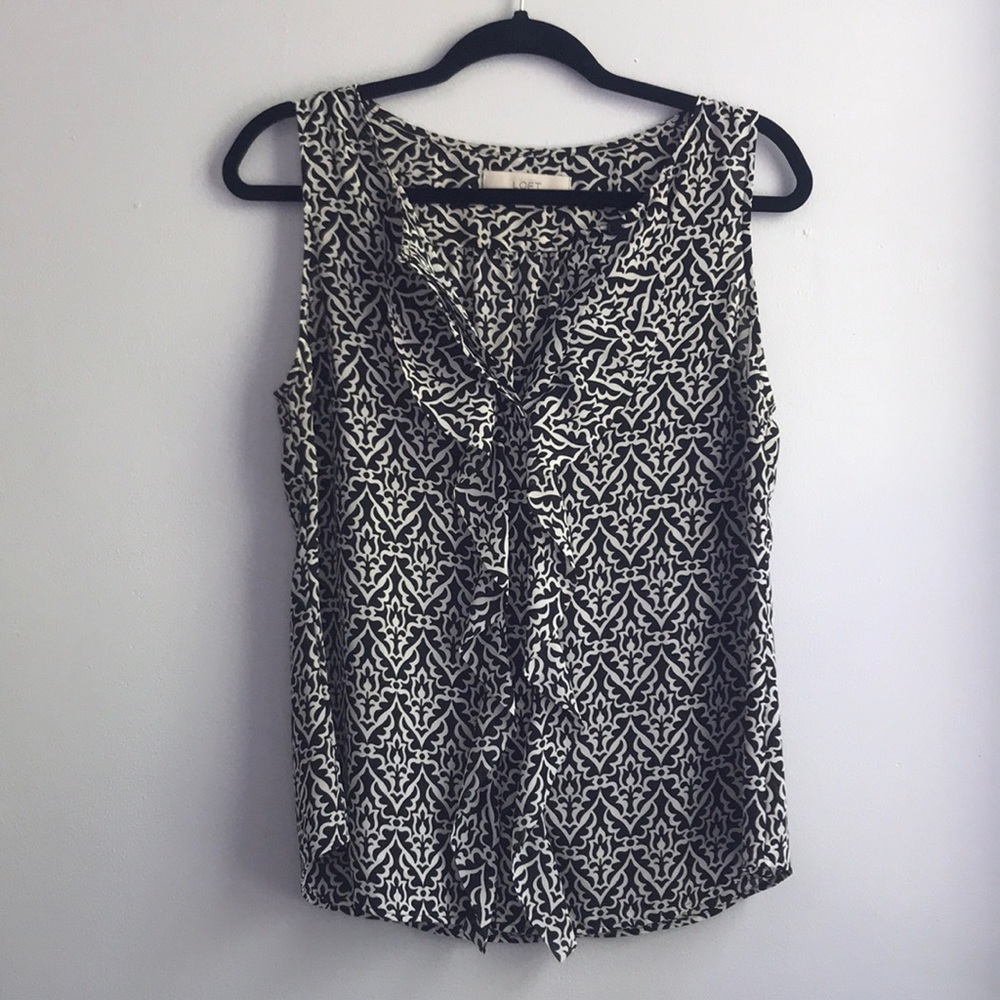 ☀️LOFT Black/White Patterned Blouse☀️